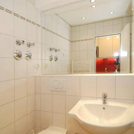Metropol, Whg 30, Seeseite Apartmán *
